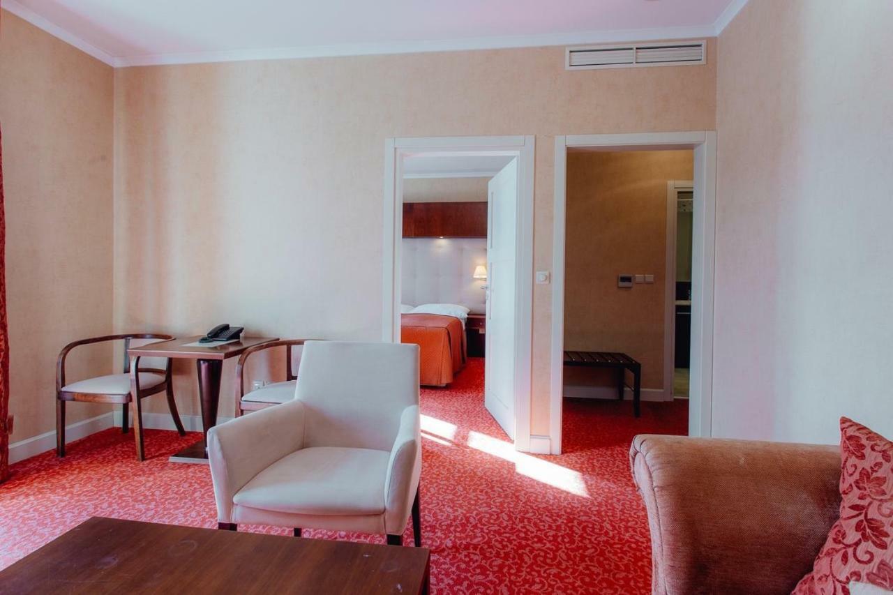 Hotel Pavla Piest'any Eksteriør billede